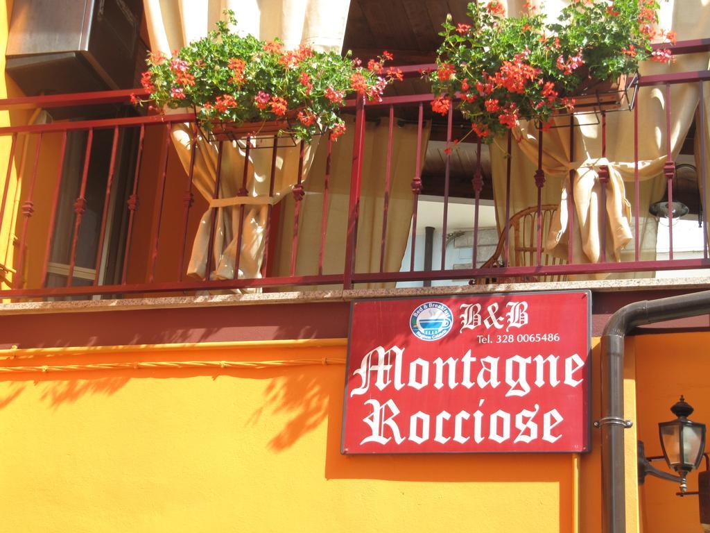 Montagne Rocciose Bed & Breakfast Frascineto Exterior photo